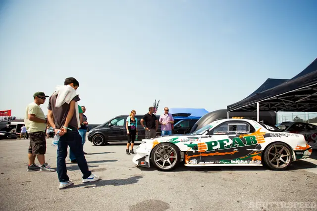 Awesome looking Mazda RX7!